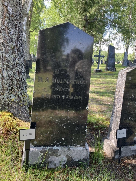 Grave number: 2 D   144