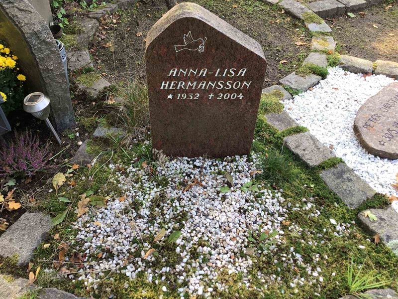 Grave number: 20 R   119
