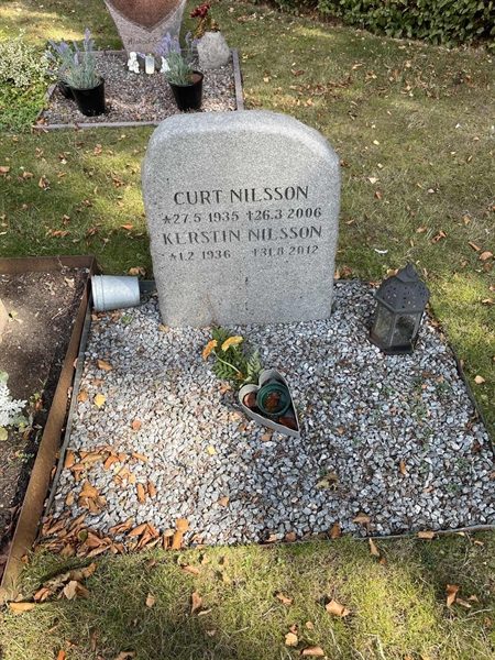 Grave number: NK Urn XVIII     9