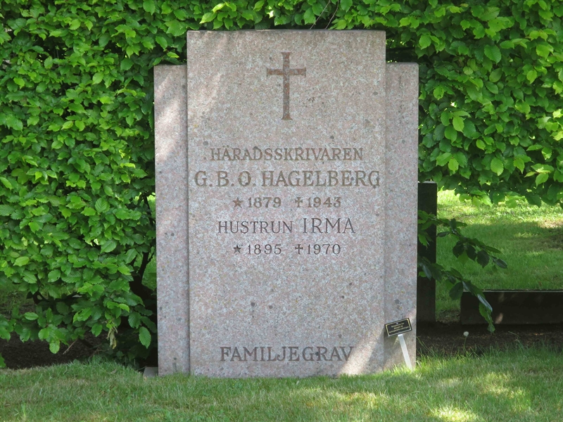 Grave number: HÖB 32     6