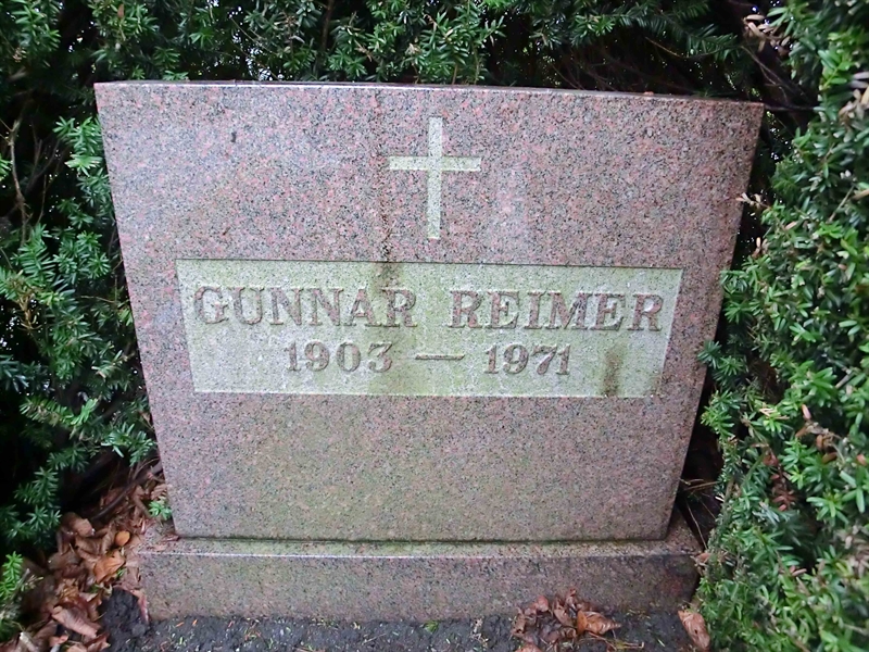 Grave number: LB A    105