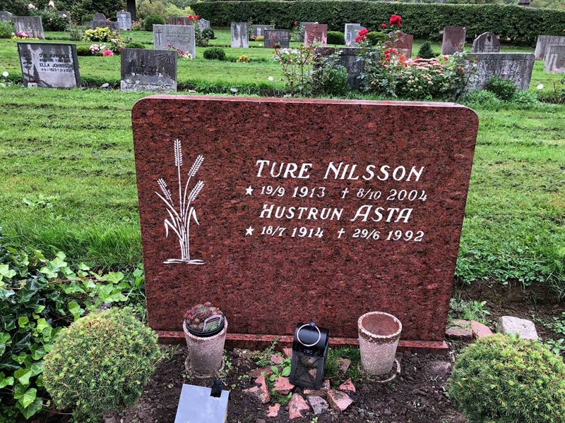 Grave number: Kå 47   104