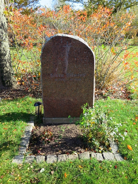 Grave number: HNB III     8