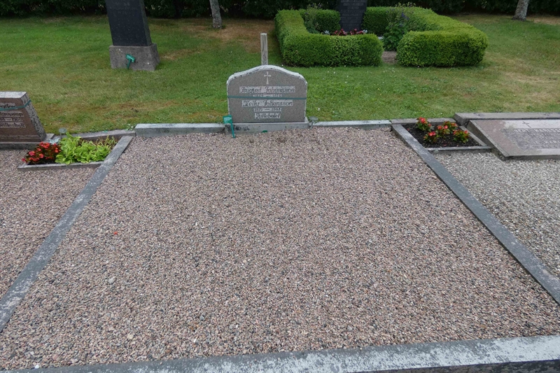 Grave number: TÖ 3    81