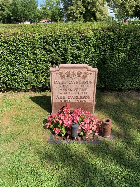 Grave number: 1 ÖK   87-88