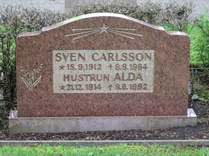 Grave number: HÖB 71   238