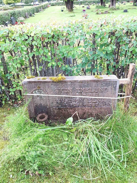 Gravnummer: NK F A    77