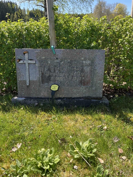 Grave number: 3 Ga 08    23-24