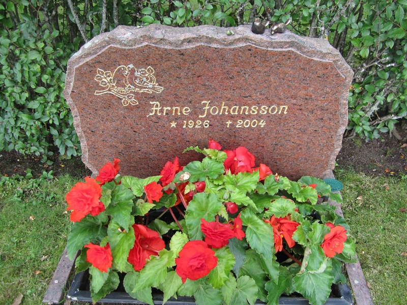 Grave number: 2 AJ    23-24