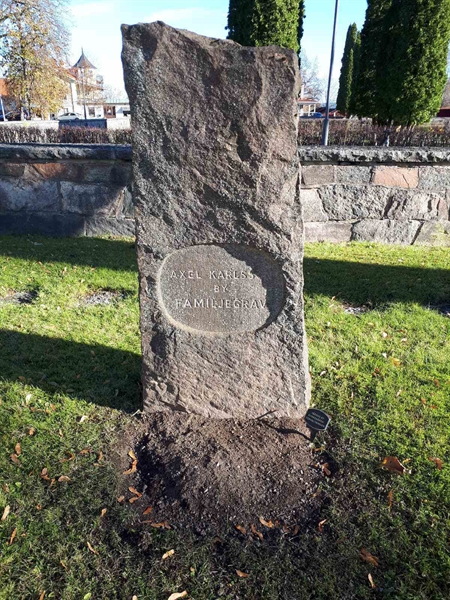 Grave number: GK F 1   396