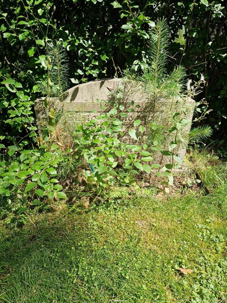 Grave number: 1 KV.4    92-93
