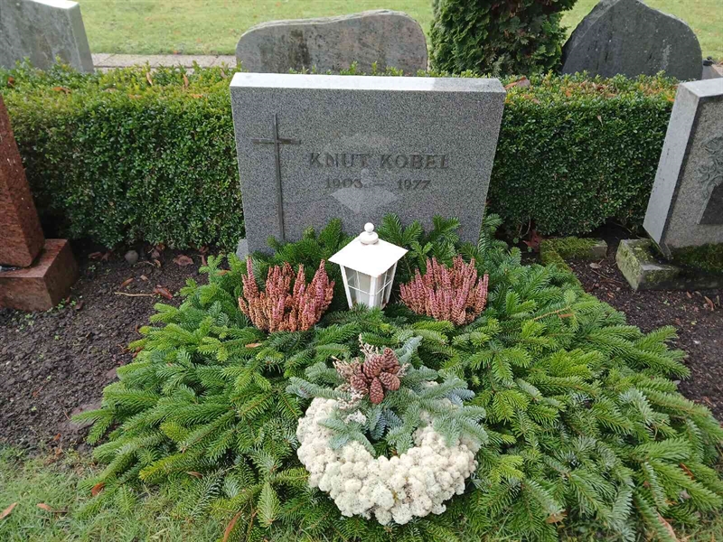 Hautatunnus: Si U    10