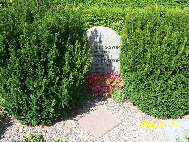 Grave number: 1 3 2B    90, 91