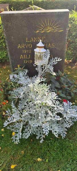 Grave number: M G  107, 108