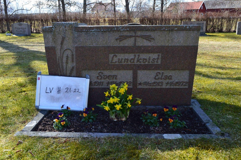 Grave number: LV H    21, 22