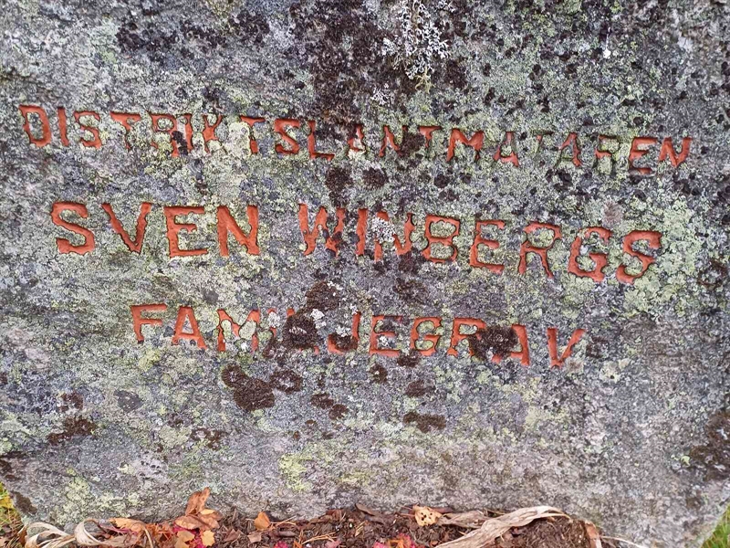 Grave number: JÄ 1 B 3088, 3089, 3090