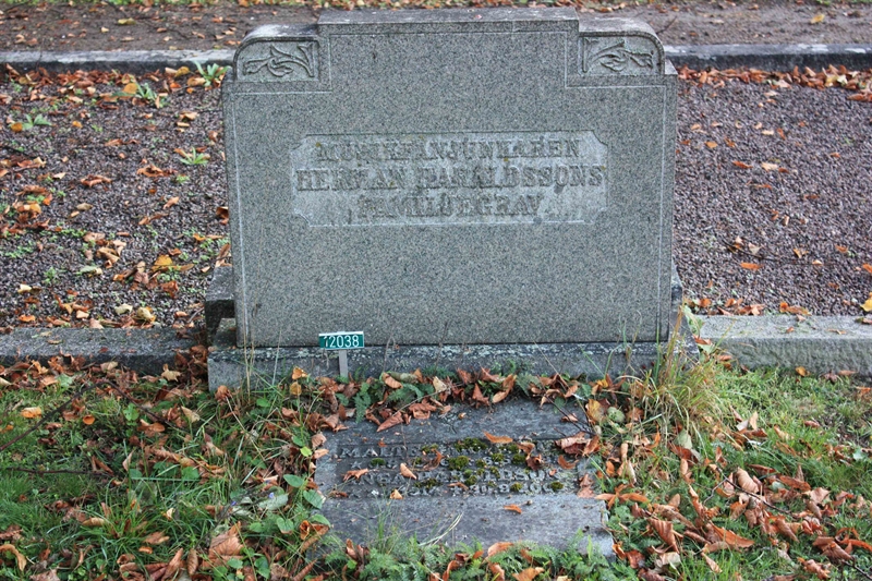 Grave number: Ö 12i    29, 30, 31