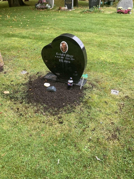 Grave number: 1 3 L1    20