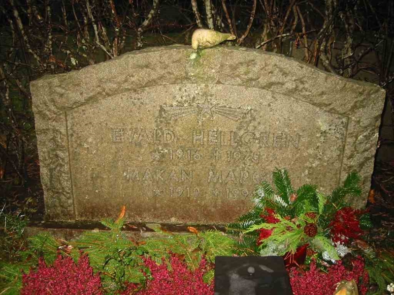 Grave number: KV 8   243-244