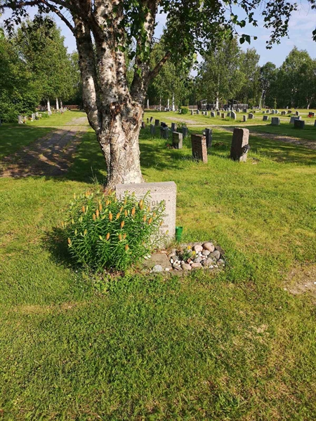 Grave number: NK 03    57