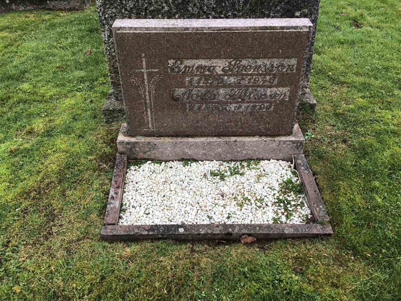 Grave number: 40 B   129-130