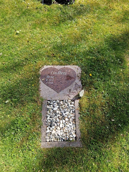 Grave number: 02 M   39