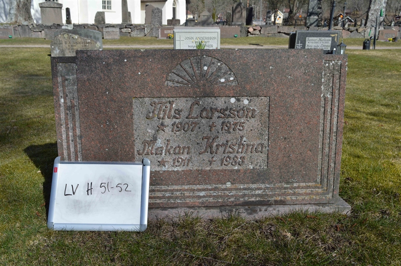 Grave number: LV H    51, 52