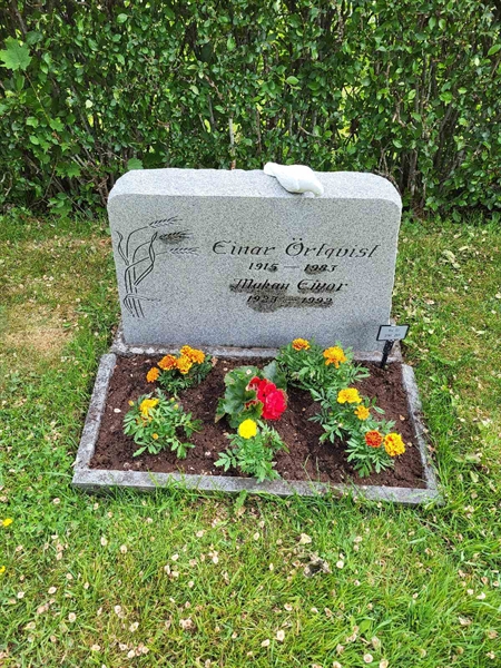 Grave number: kö 01 17   200-201