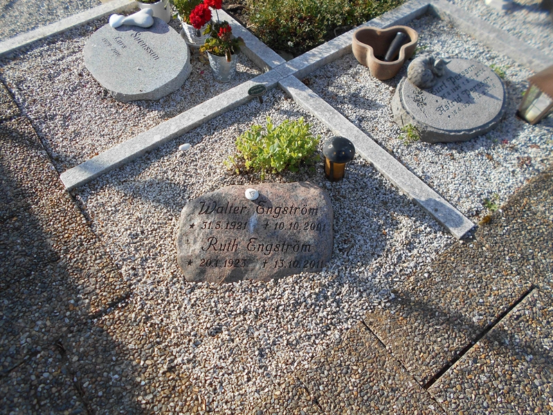 Grave number: HK C1     1