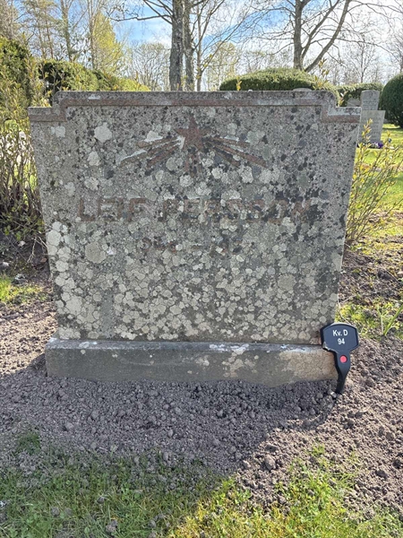 Grave number: 22 D    94