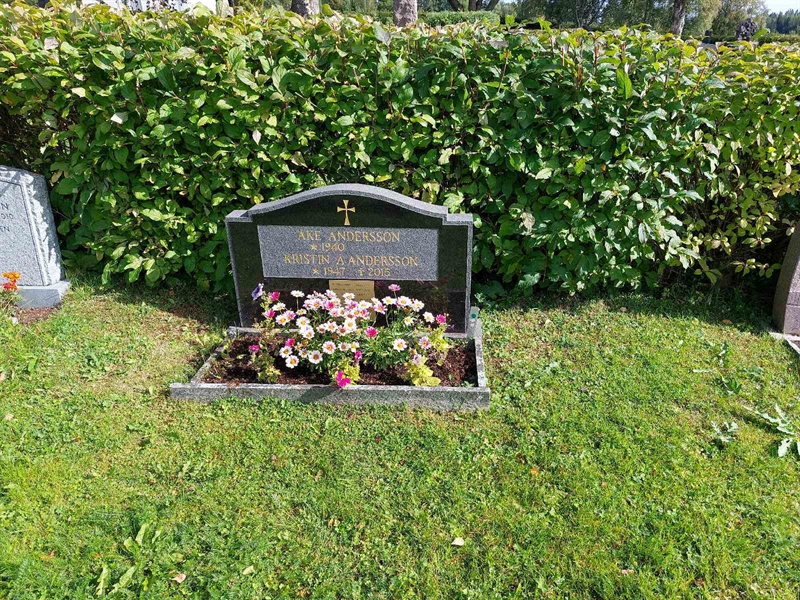 Grave number: K J    54