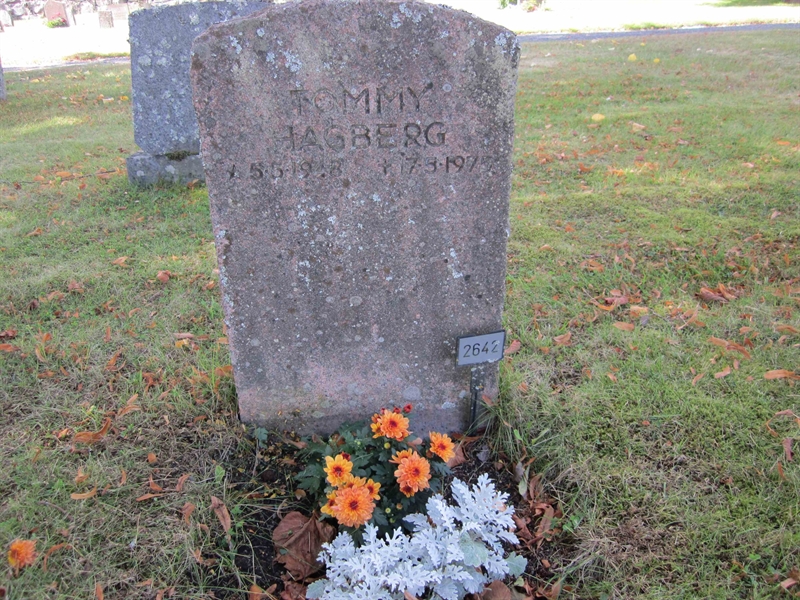 Grave number: KG G  2642, 2643