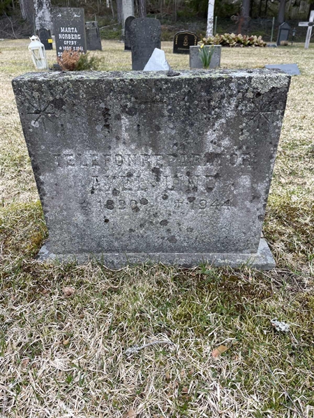 Grave number: R 2    92-E