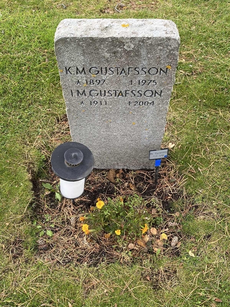 Hautatunnus: 2 C   929-930