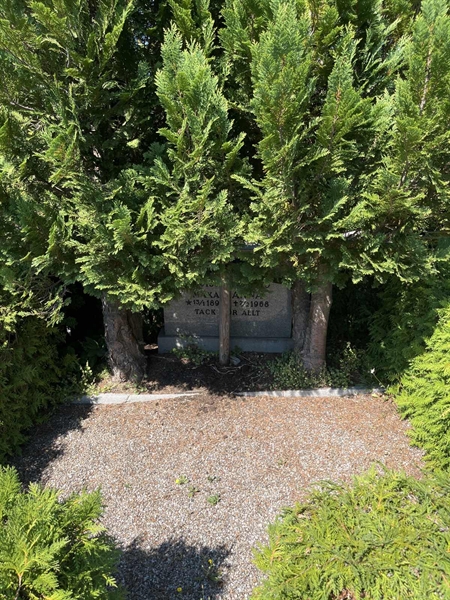 Grave number: NK V   122