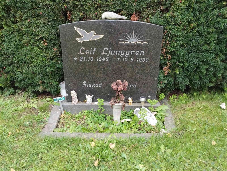 Grave number: NÅ 39    59, 60