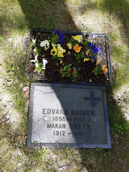 Grave number: KA 14    87