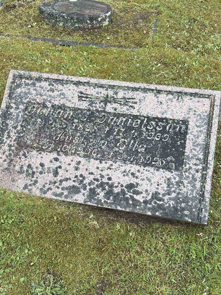 Grave number: SKF D     6, 7
