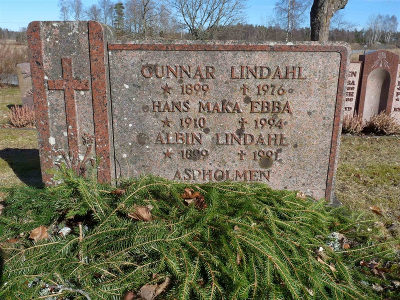 Grave number: JÄ 2   55