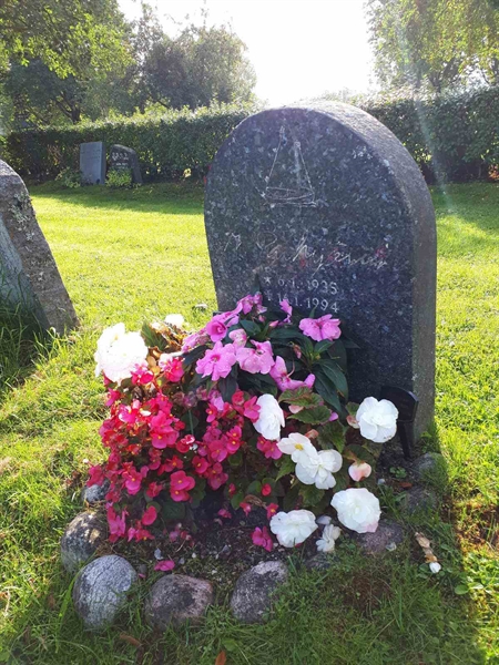 Hautatunnus: NK F D    32