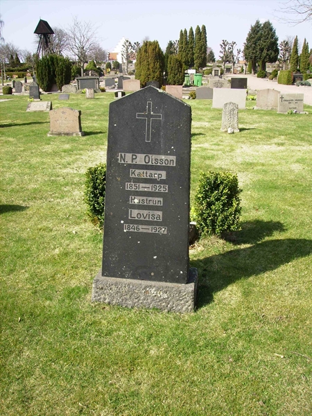 Grave number: LM 3 34  002