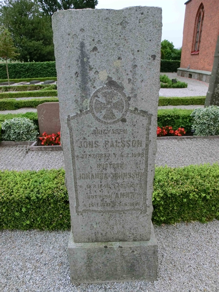 Grave number: KÄ D 146-147
