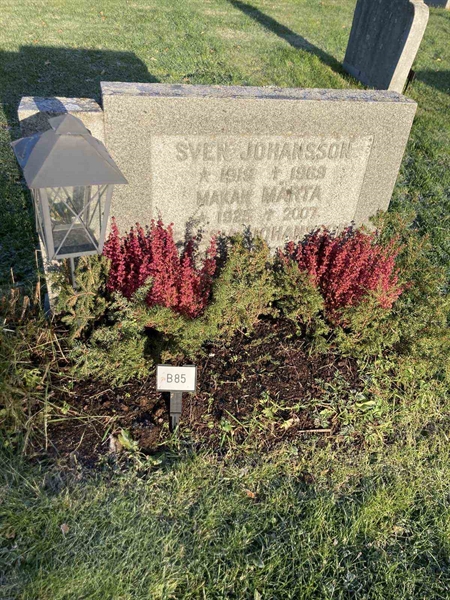 Grave number: 1 NB    85