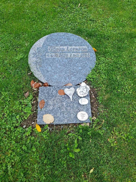 Grave number: KG 09   679