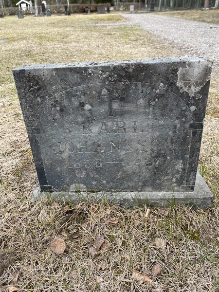 Grave number: R 3    96-E