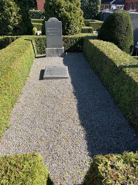 Grave number: VK III   170