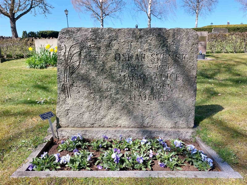 Grave number: HV 34   27, 28