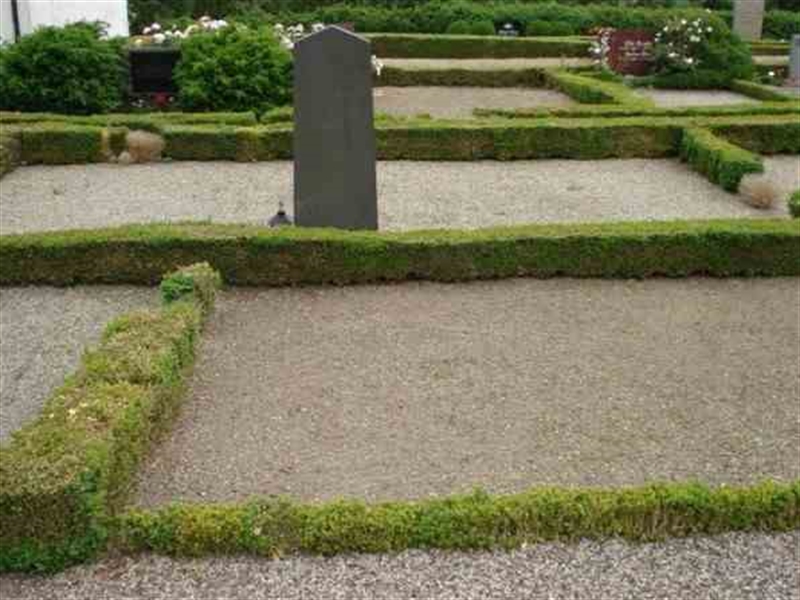 Grave number: Bo A   145-146