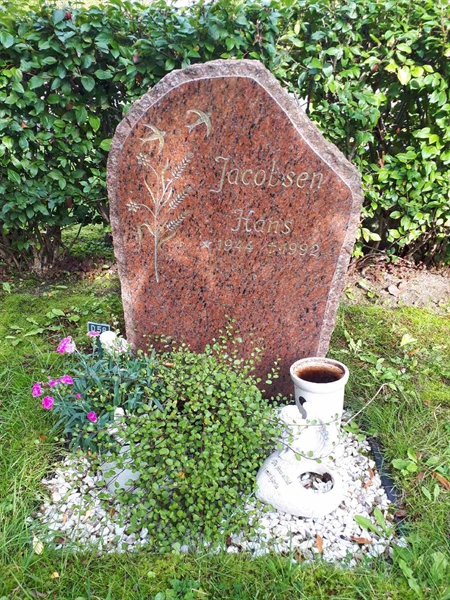 Gravnummer: NK F D    58