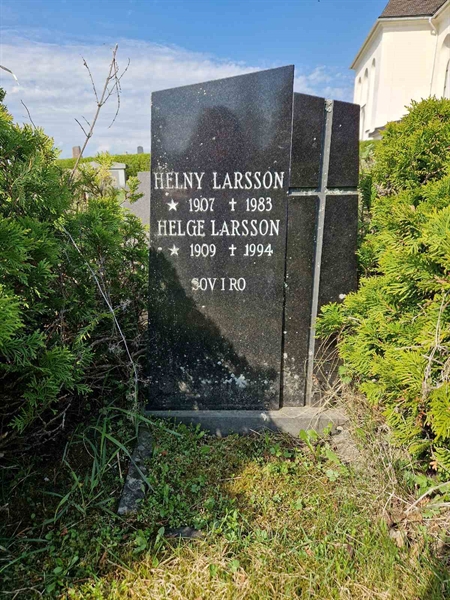 Grave number: 501 04 498-500